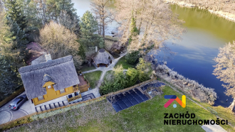 Luksus pod Strzechą z Prywatnym Pomostem